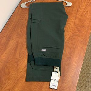NWT FIGS Men's Small Axim Cargo Scrub Pants Moss Green